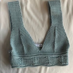 Blue knit crop top
